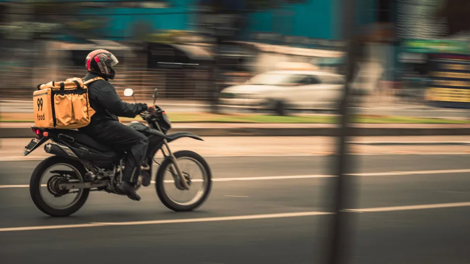 Chìa khoá trao tận tay khách